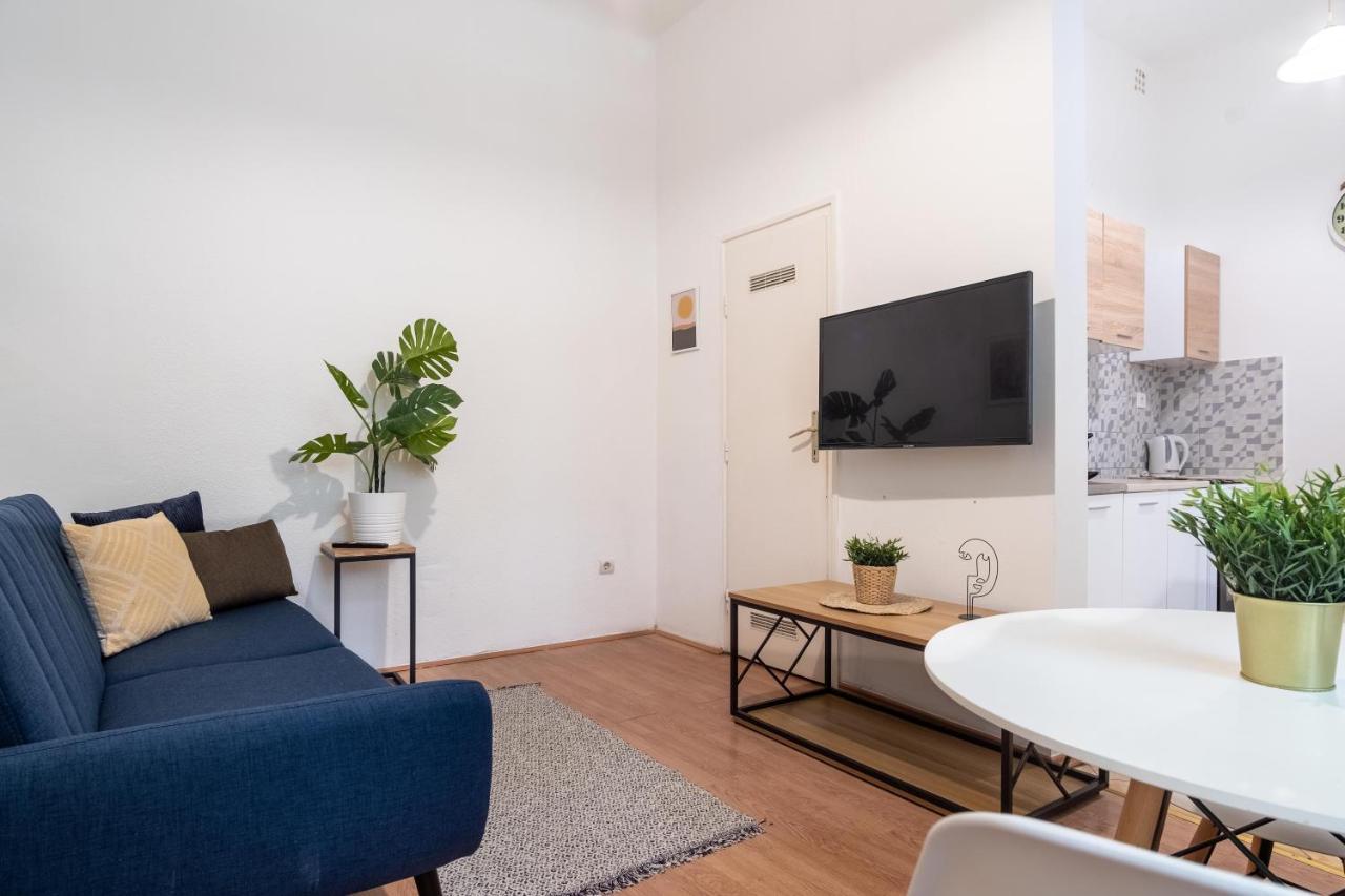 شقة Very Central 1-Br Apt With Patio بودابست المظهر الخارجي الصورة