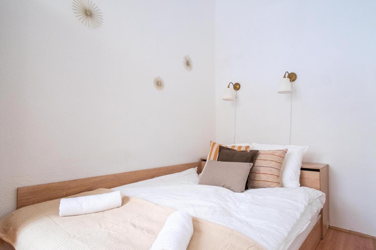شقة Very Central 1-Br Apt With Patio بودابست المظهر الخارجي الصورة
