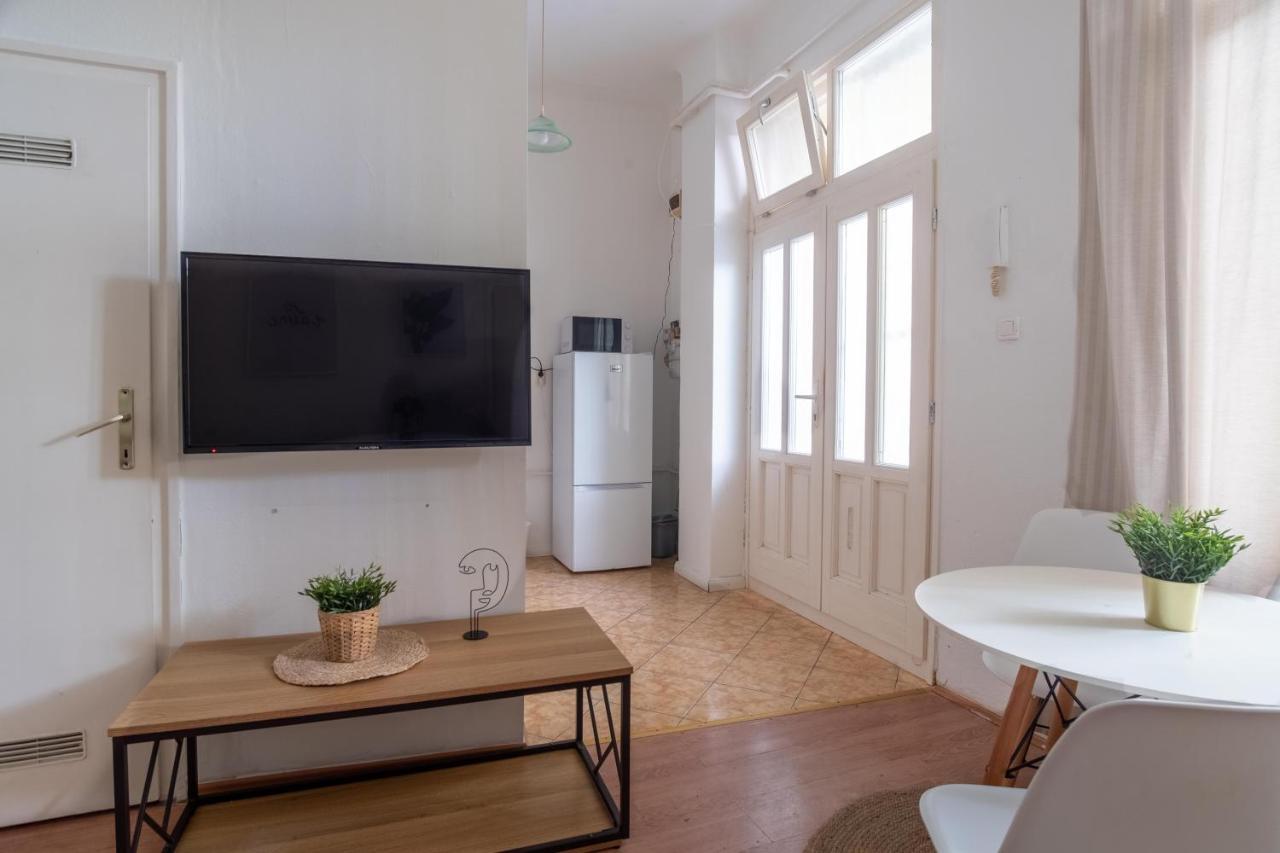 شقة Very Central 1-Br Apt With Patio بودابست المظهر الخارجي الصورة